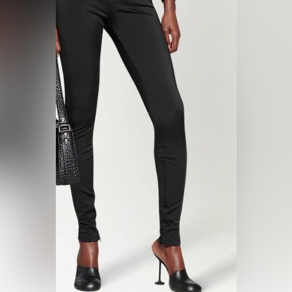 BNWOT - Balenciaga high-waisted leggings/Slim Skinny Trousers - size 38 (US8/10)